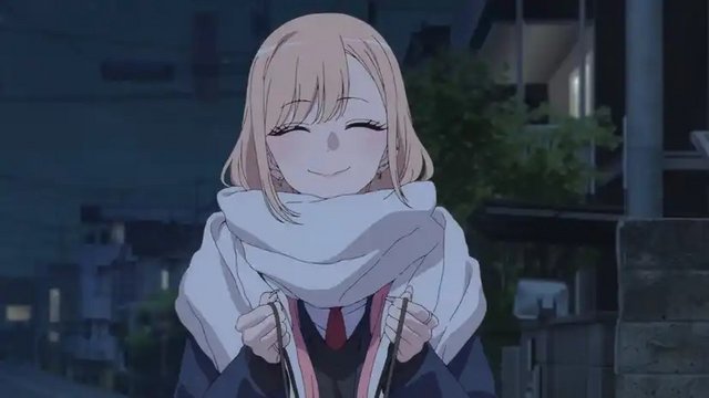Marin attracted by strawberry cake